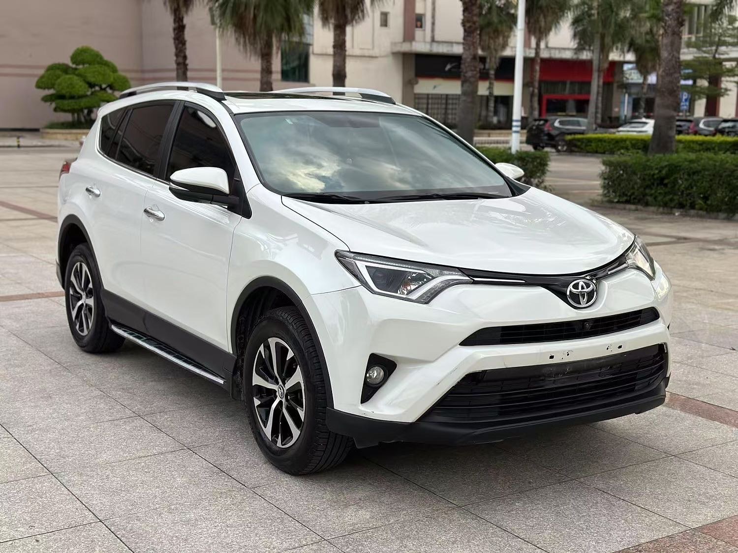 Toyota 2019 RAV4 2.0 CVT 2WD Pioneer Edition
