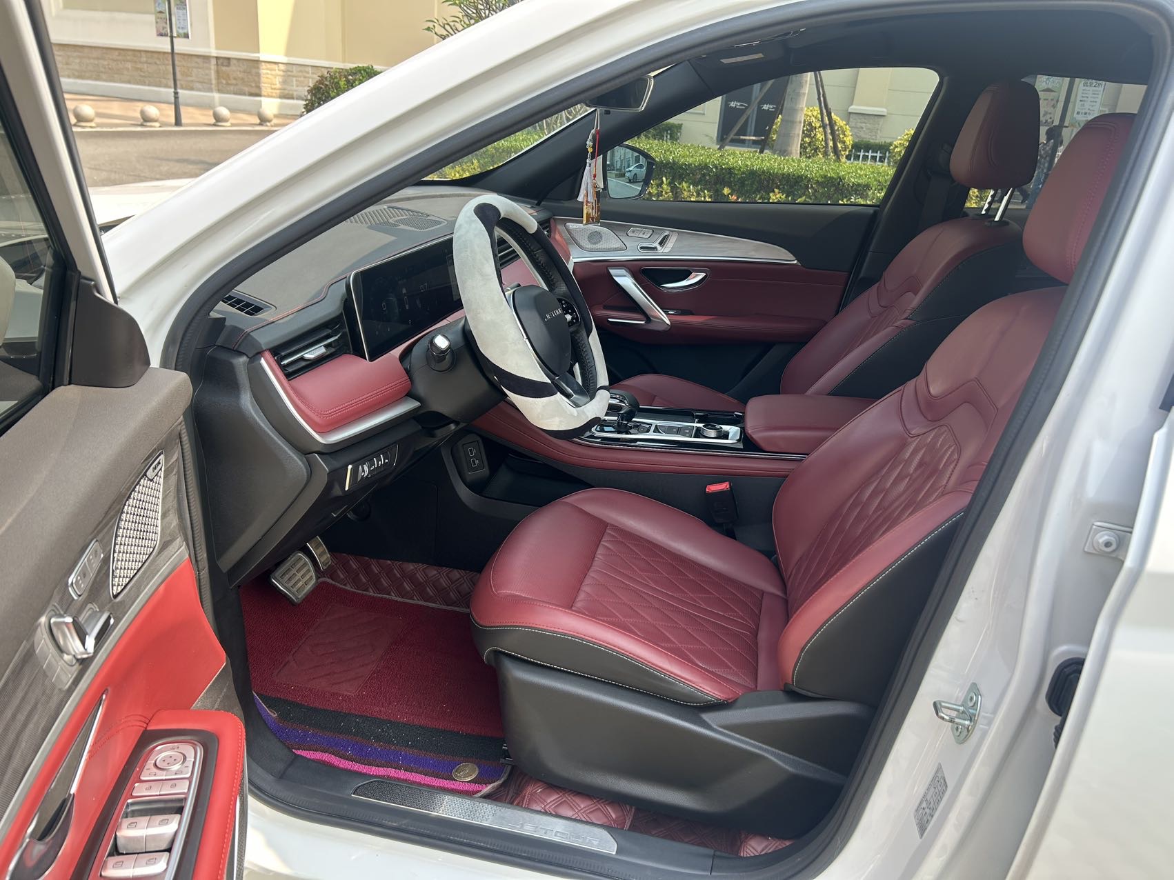 捷途 2023款 X70 PLUS 1.6T 强者PRO5座