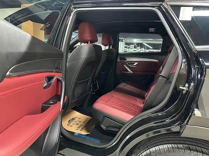 捷途 2024款 X70 PLUS 1.5T 冠军版PRO5座