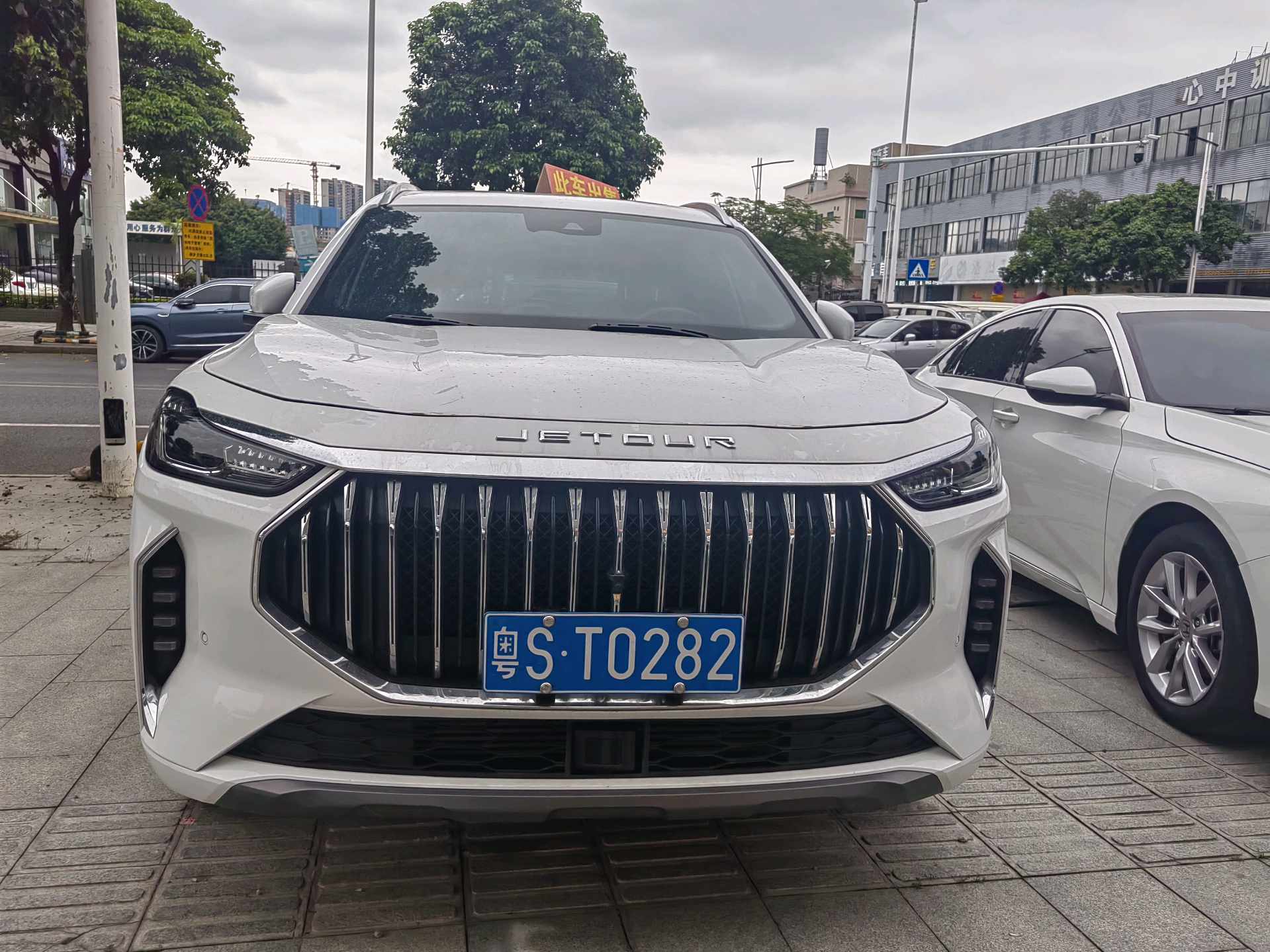 JETOUR 2023 X70 PLUS 1.6T Qiangzhe PLUS 5-Seater