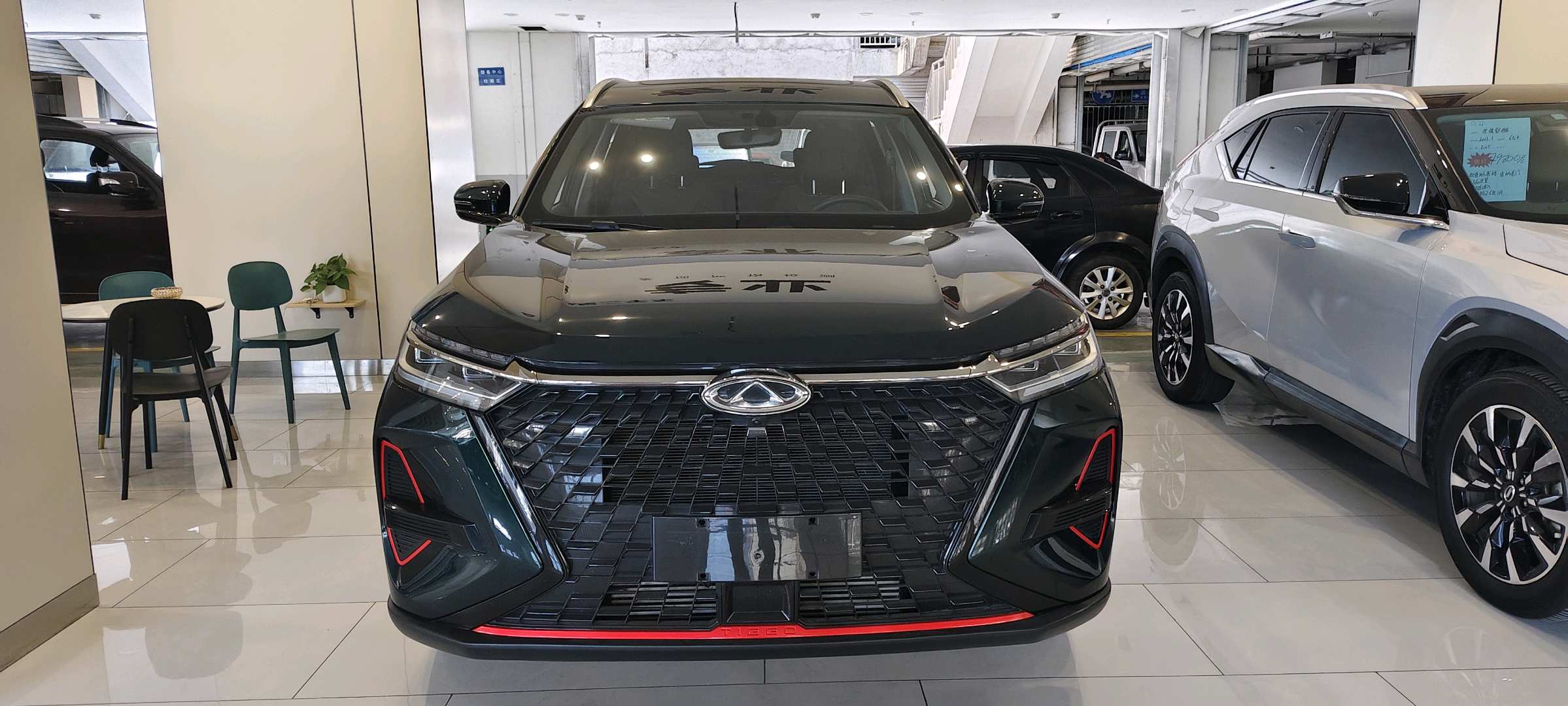 奇瑞 2022款 瑞虎8 PRO 1.6T 290T 两驱天穹版5座