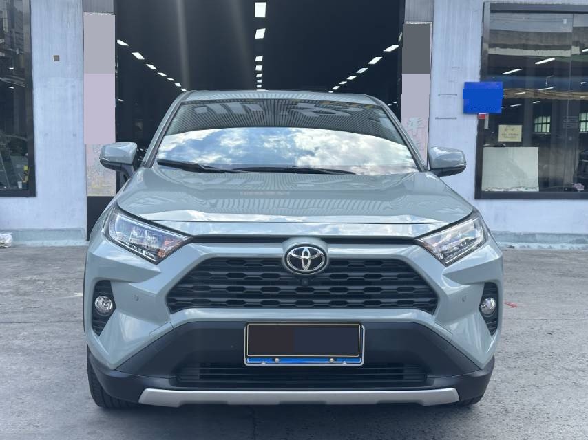 丰田 2021款 RAV4荣放 2.0 无级 两驱风尚版