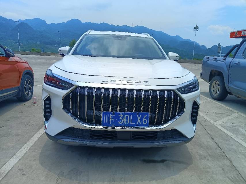 JETOUR 2025 X70 PLUS 1.5T Champion Edition PRO 5-Seater