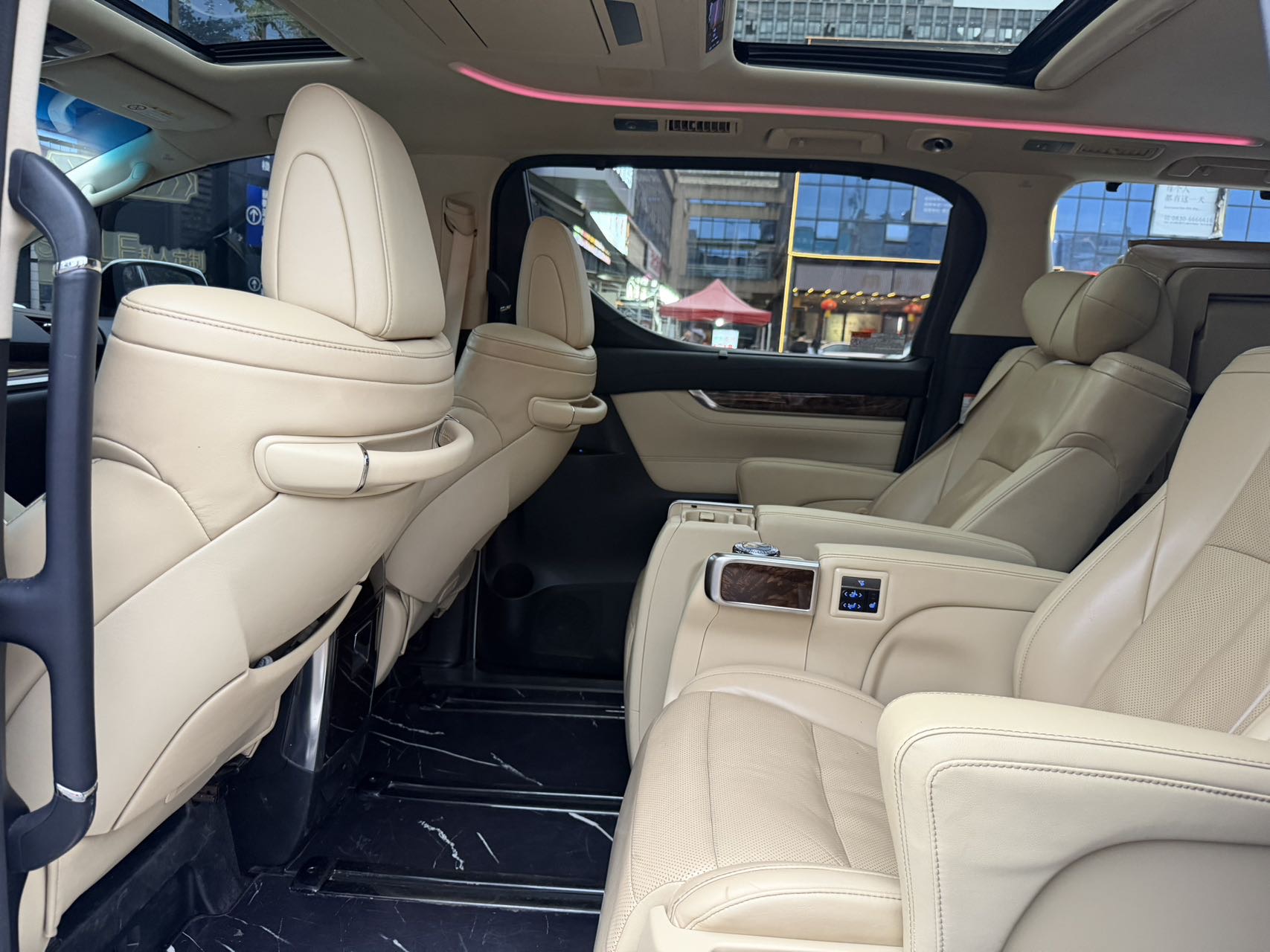 Toyota Alphard (Import) 2020 Alphard 2.5 CVT Luxury Edition