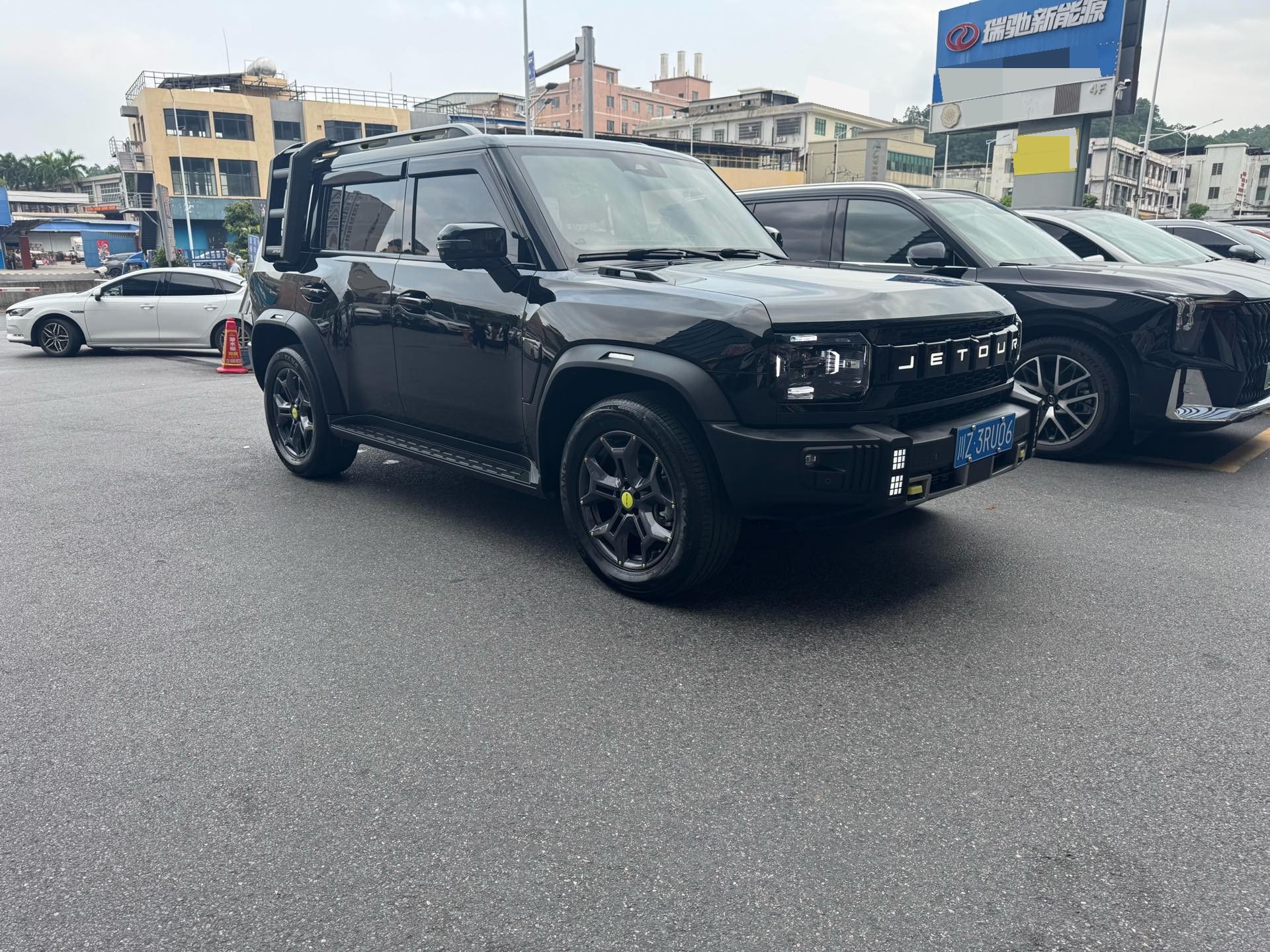 JETOUR 2023 Traveler 2.0T 4WD Cross PRO