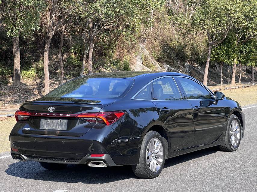 Toyota 2019 Avalon 2.5 Advance Edition