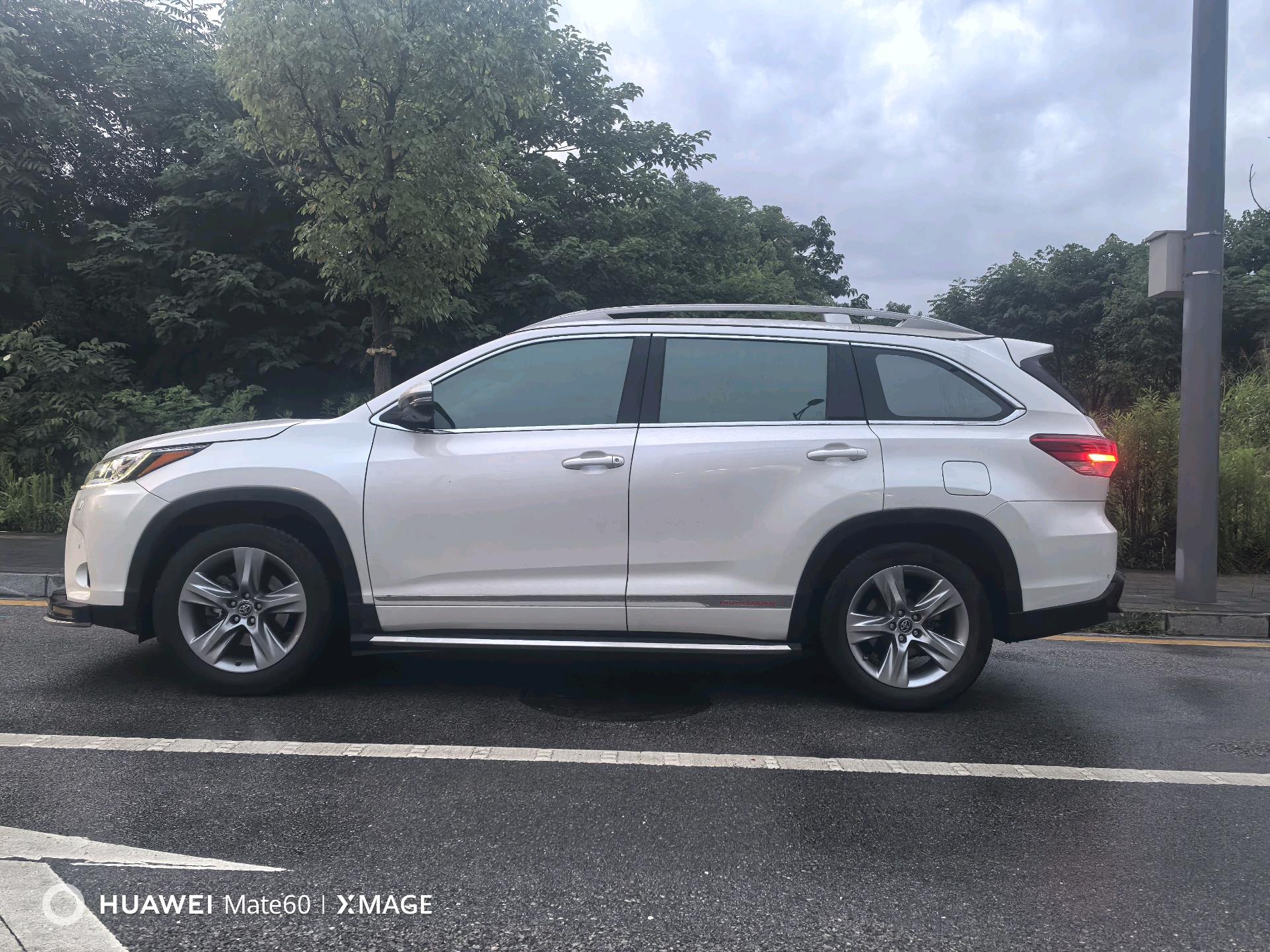 丰田 2018款 汉兰达 2.0T 四驱至尊版7座