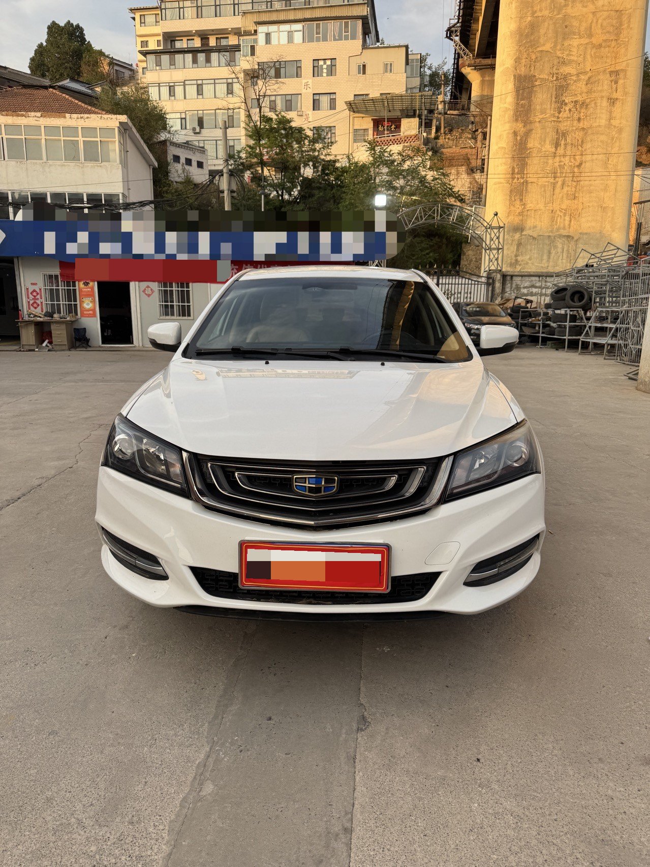 Geely 2017 Emgrand Sedan 1.5 CVT Million Edition Upward