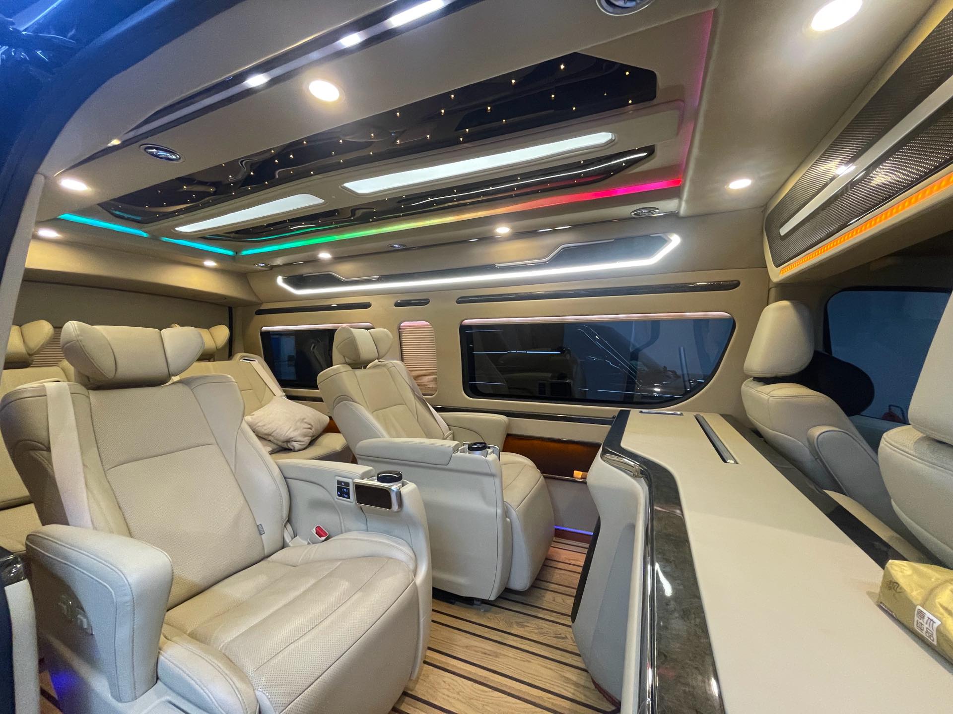 Toyota Hiace (Import) 2019 Hiace 3.5 Middle East Version