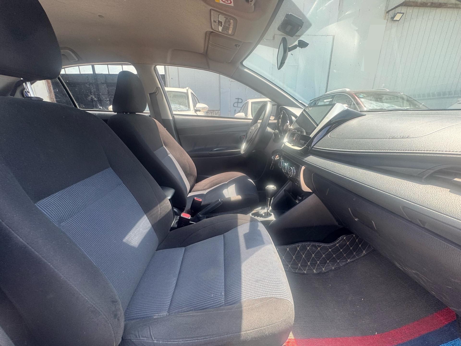 Toyota Yaris 2017 YARiS L Zhixiang 1.5E CVT Meidong Edition