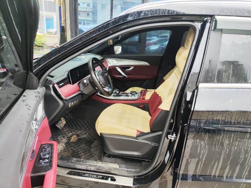 JETOUR 2023 X70 PLUS 1.6T Qiangzhe PRO 7-Seater