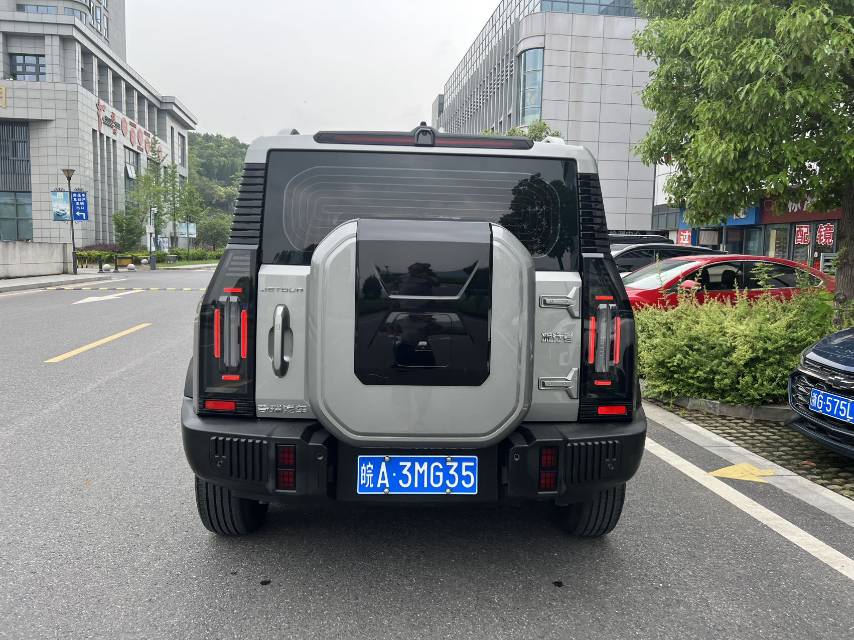 捷途 2023款 旅行者 1.5T 两驱发现PRO