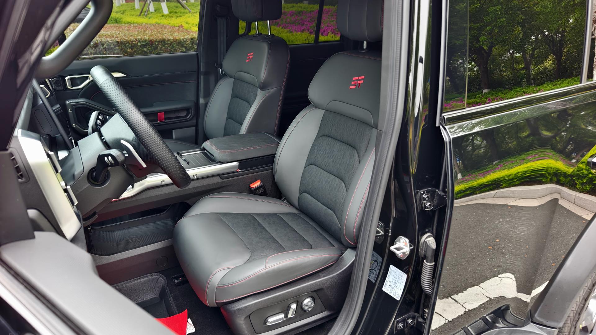 JETOUR 2023 Traveler 2.0T 4WD Cross PRO+