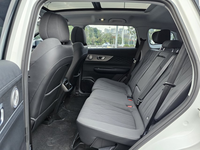 Chery 2025 Tiggo 8 PLUS 1.6TGDI 290TGDI Comfort