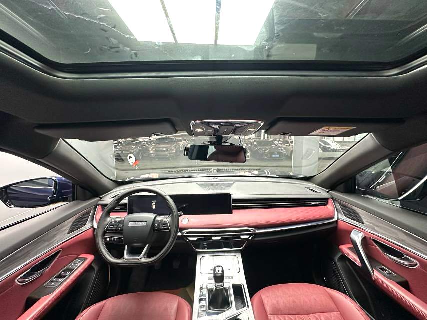 捷途 2023款 X70 PLUS 1.5T 勇者PLUS7座