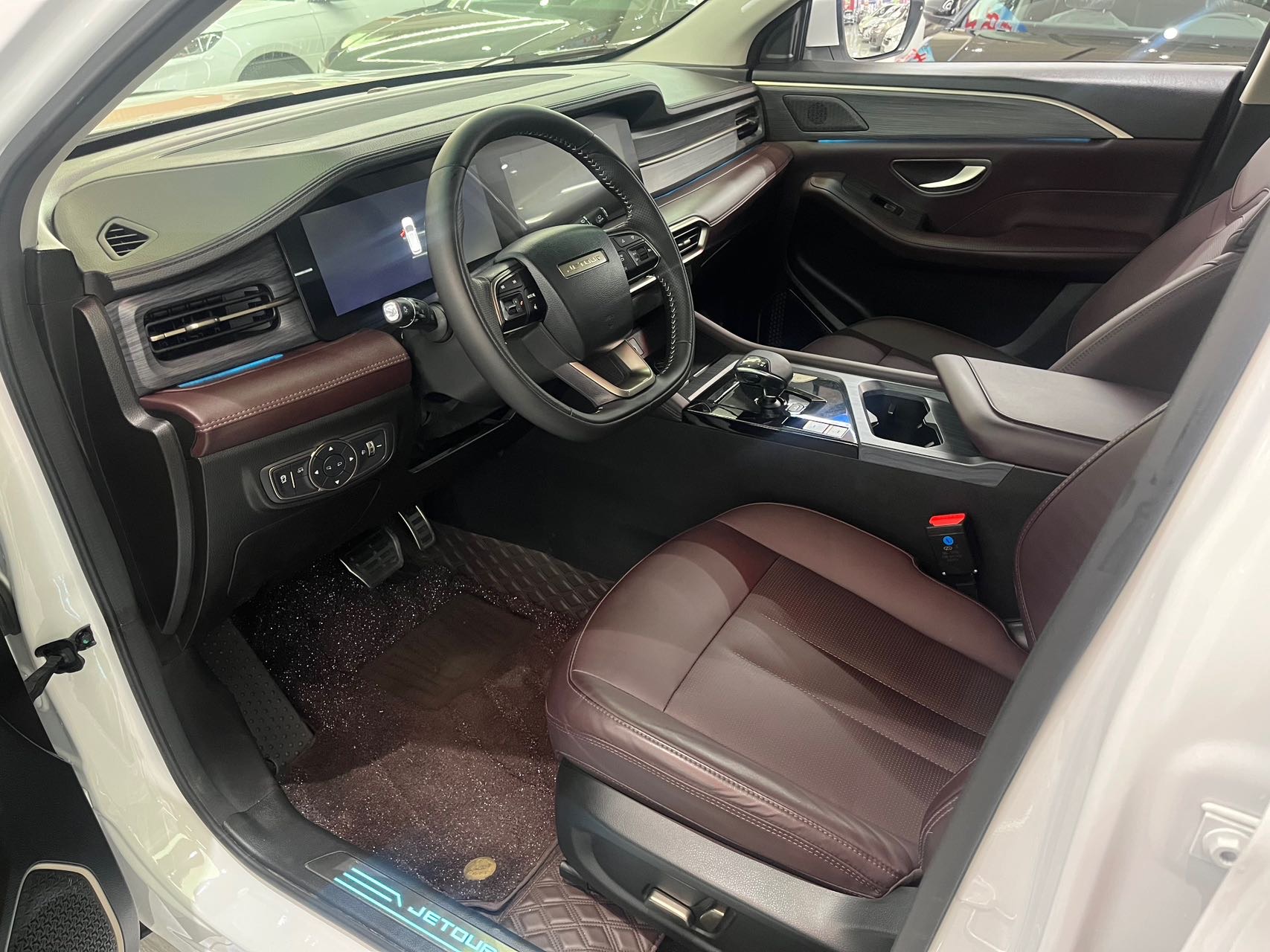JETOUR 2024 X90 PLUS 1.6TD Villa PRO 7-Seater