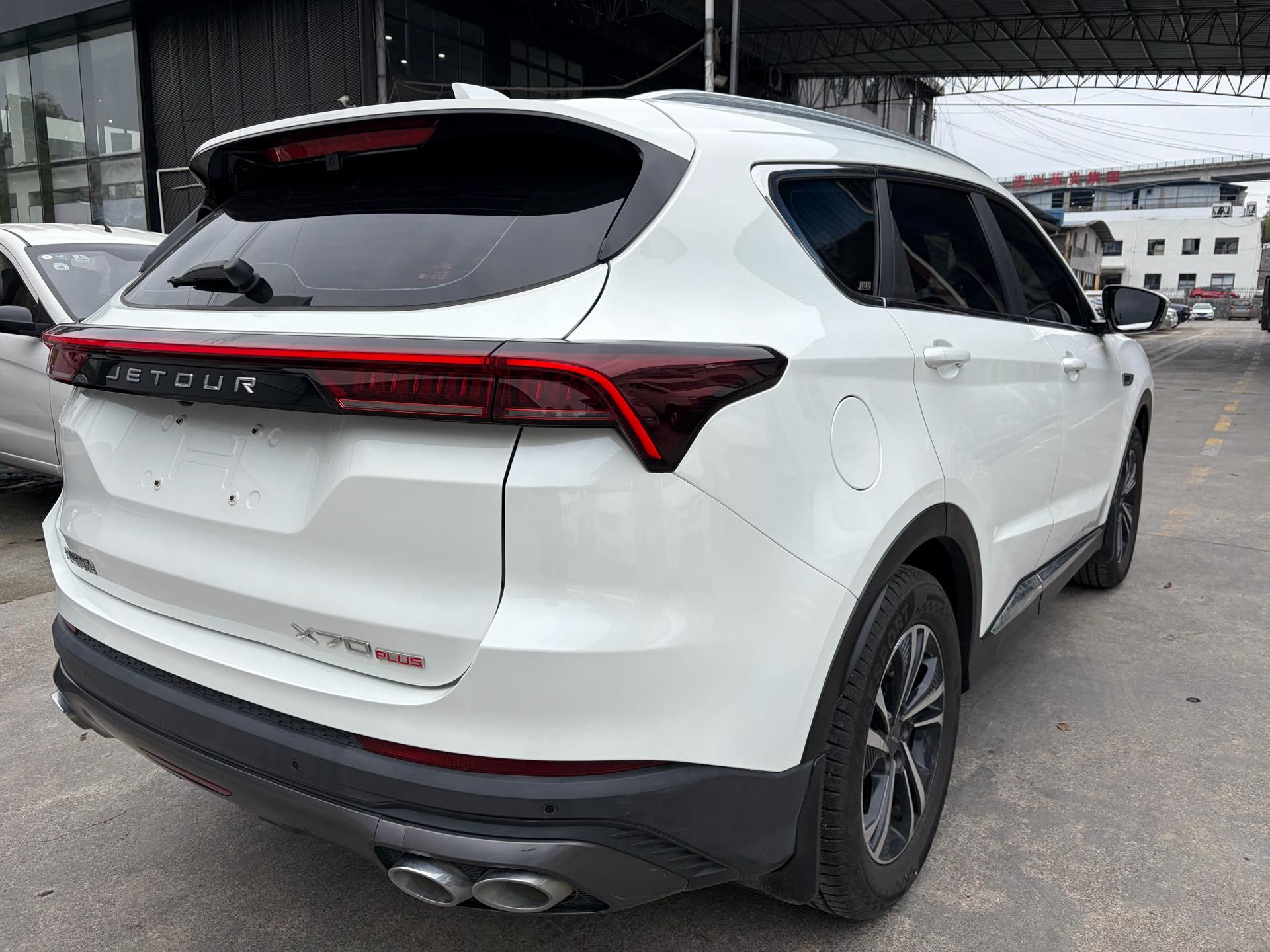 JETOUR 2021 X70 PLUS 1.5T Lin 7-Seater