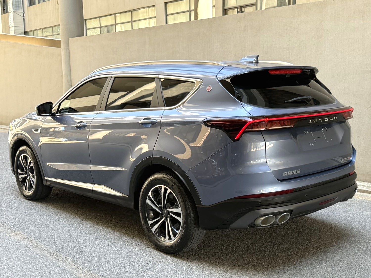JETOUR 2022 X70 PLUS 1.5T CVT Mountain 7-Seater