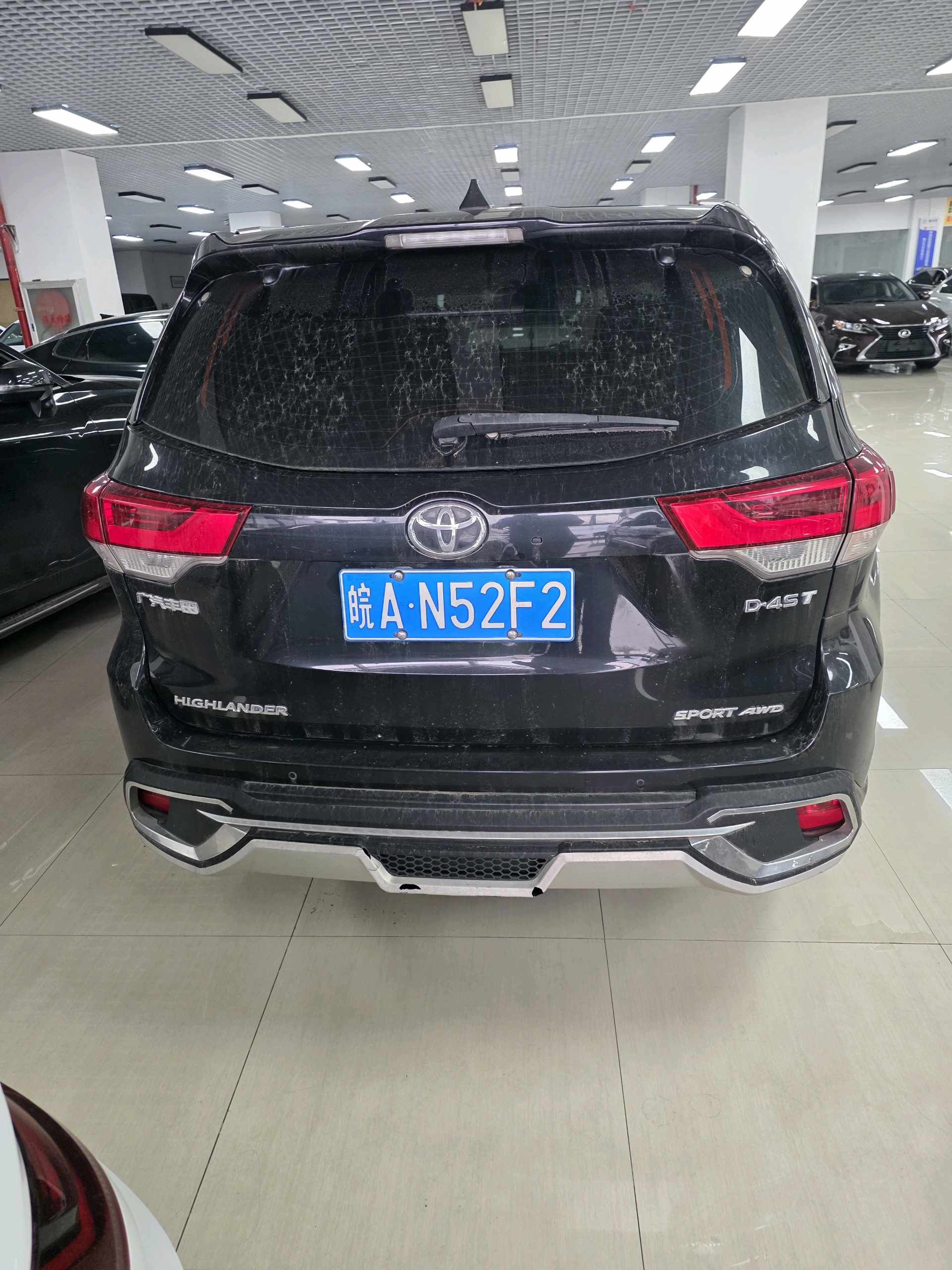 丰田 2019款 汉兰达 2.0T 四驱尊贵版7座