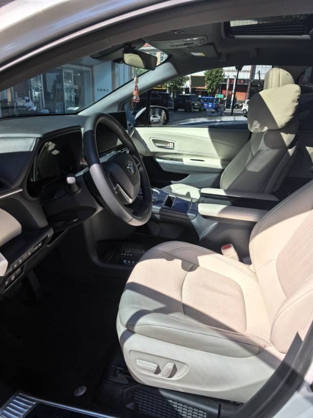 Toyota 2024 Granvia HYBRID 2.5 CVT Premium ULTRA Edition