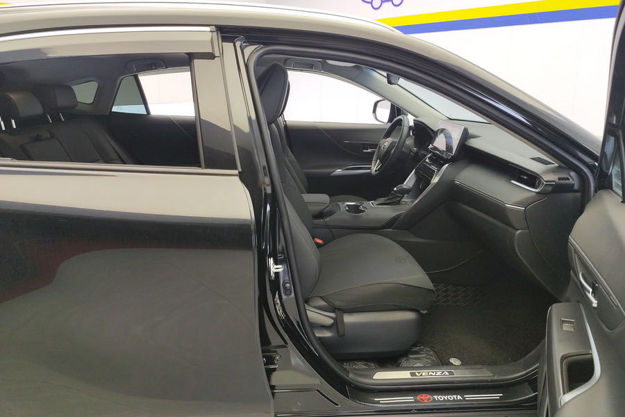 Toyota 2023 Venza 2.0 CVT 2WD Luxury
