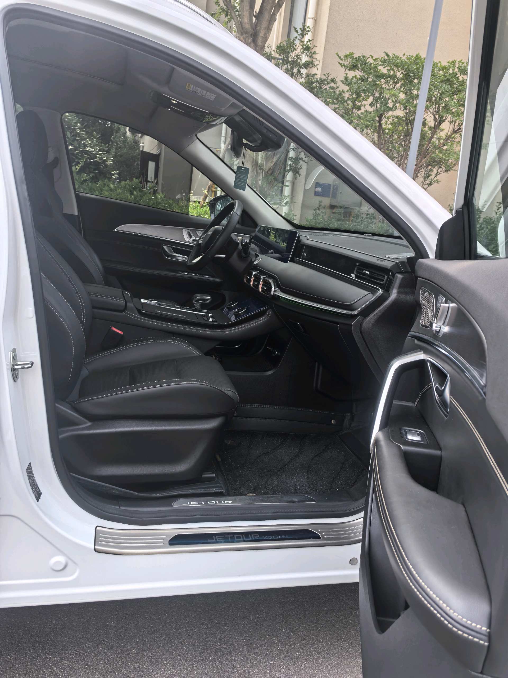 JETOUR 2021 X70 PLUS 1.6T Di PRO 5-Seater