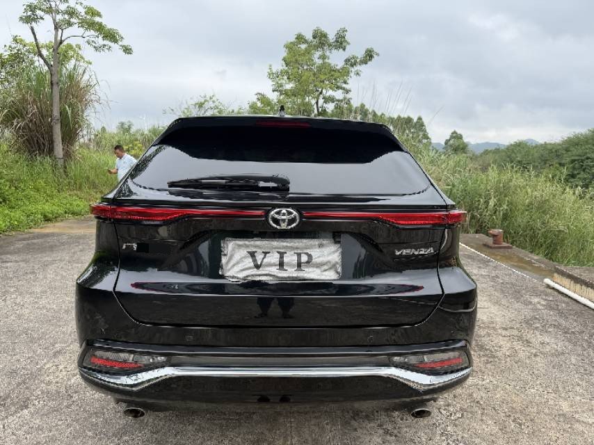 Toyota 2023 Venza 2.0 CVT 2WD Premium