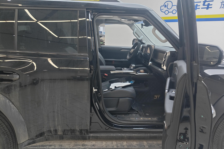 JETOUR 2023 Traveler 2.0T 4WD Cross PRO