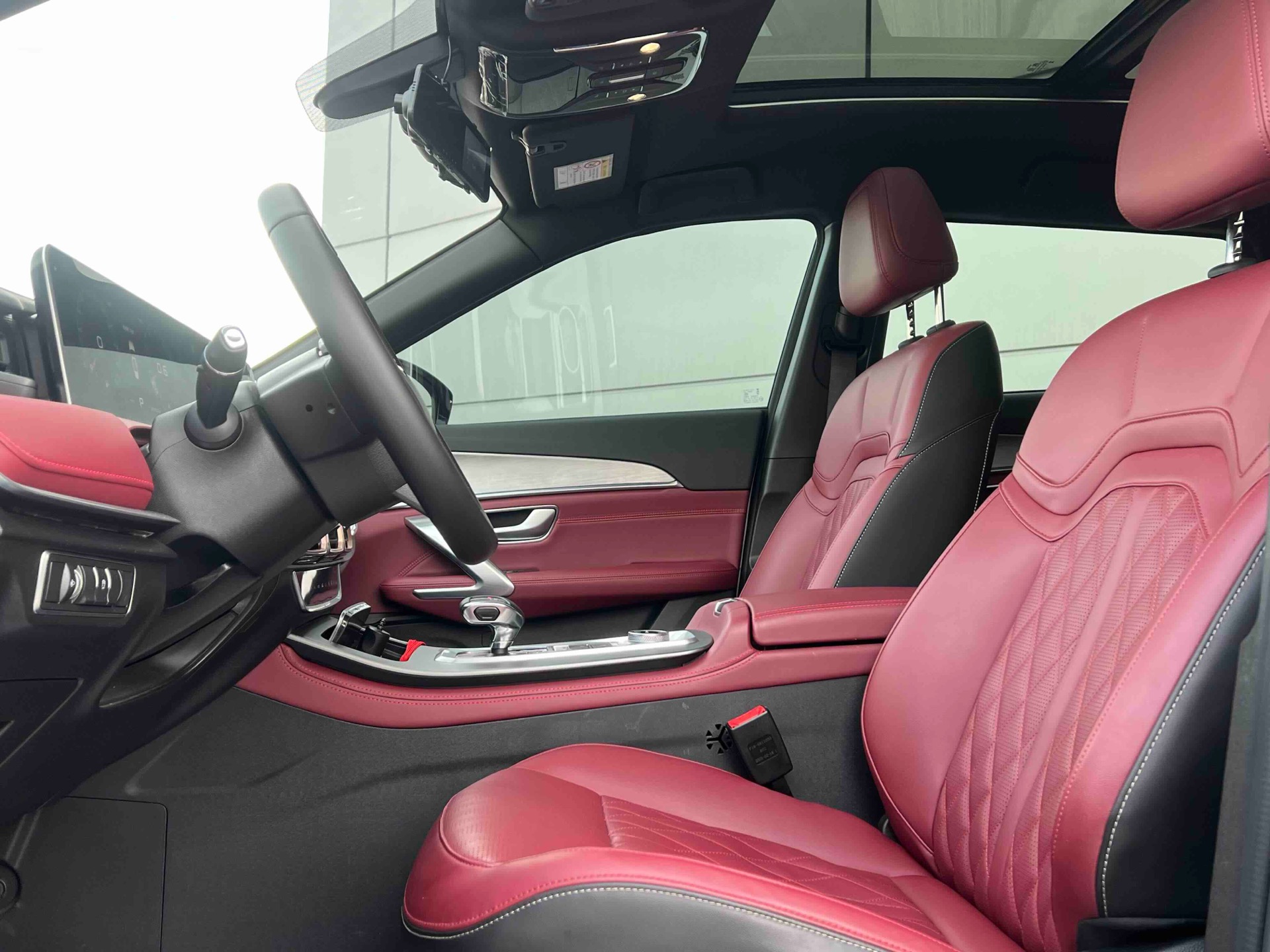 JETOUR 2025 X70 PLUS 1.5T Champion Edition PRO 5-Seater
