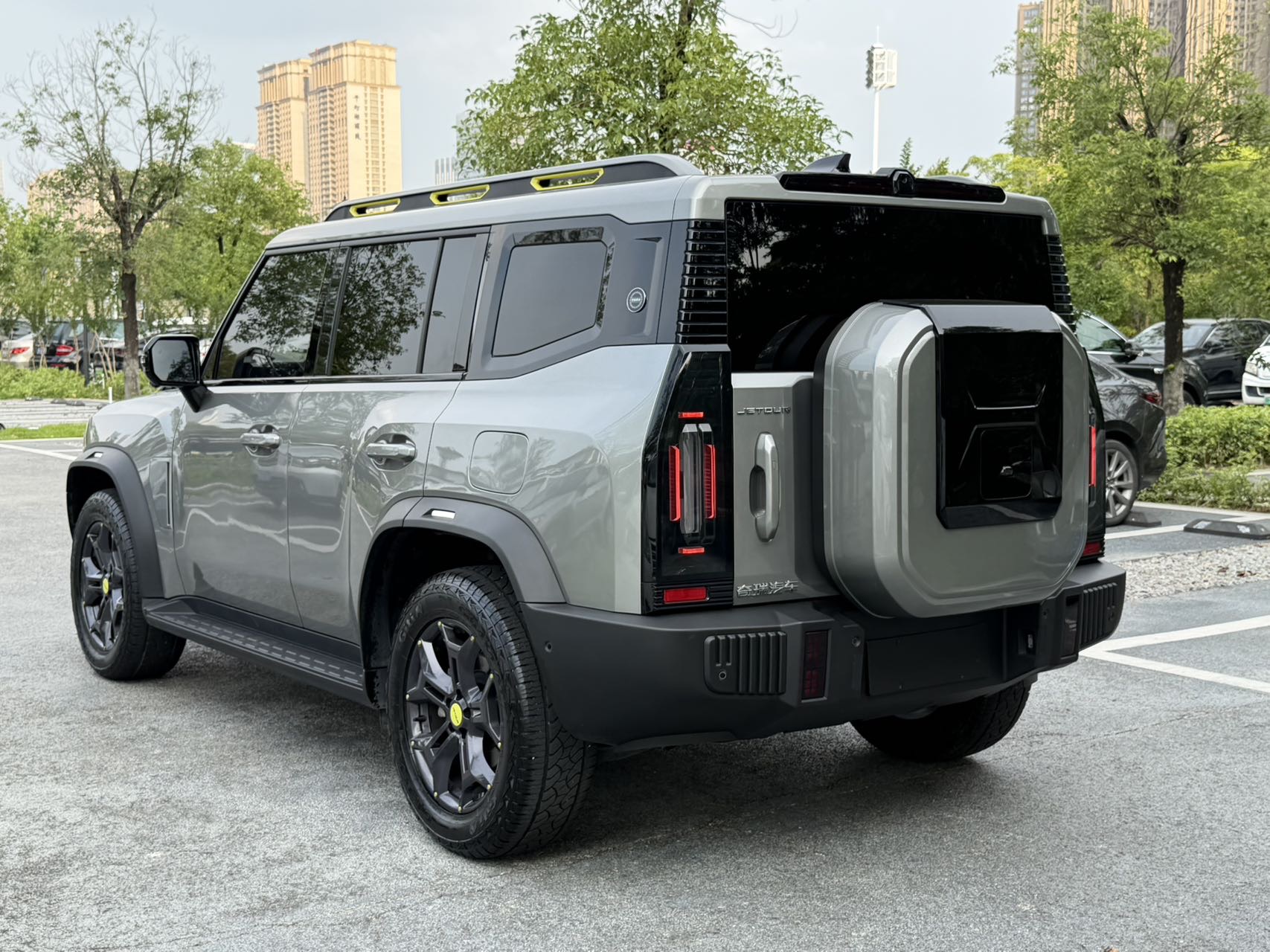 JETOUR 2023 Traveler 2.0T 4WD Cross PRO