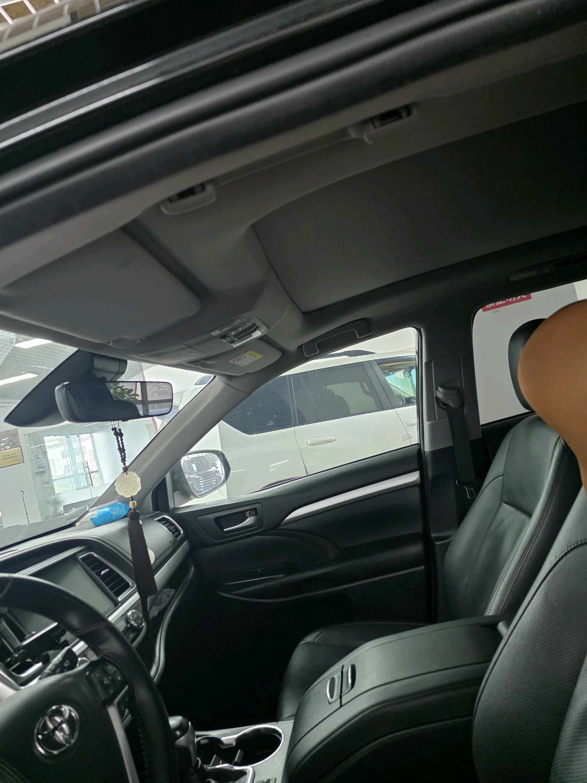 丰田 2019款 汉兰达 2.0T 四驱尊贵版7座