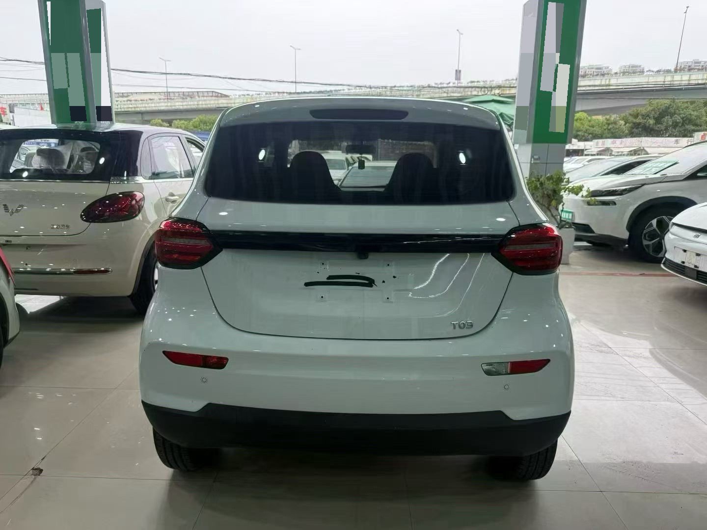 Leapmotor 2022 T03 Agate Edition