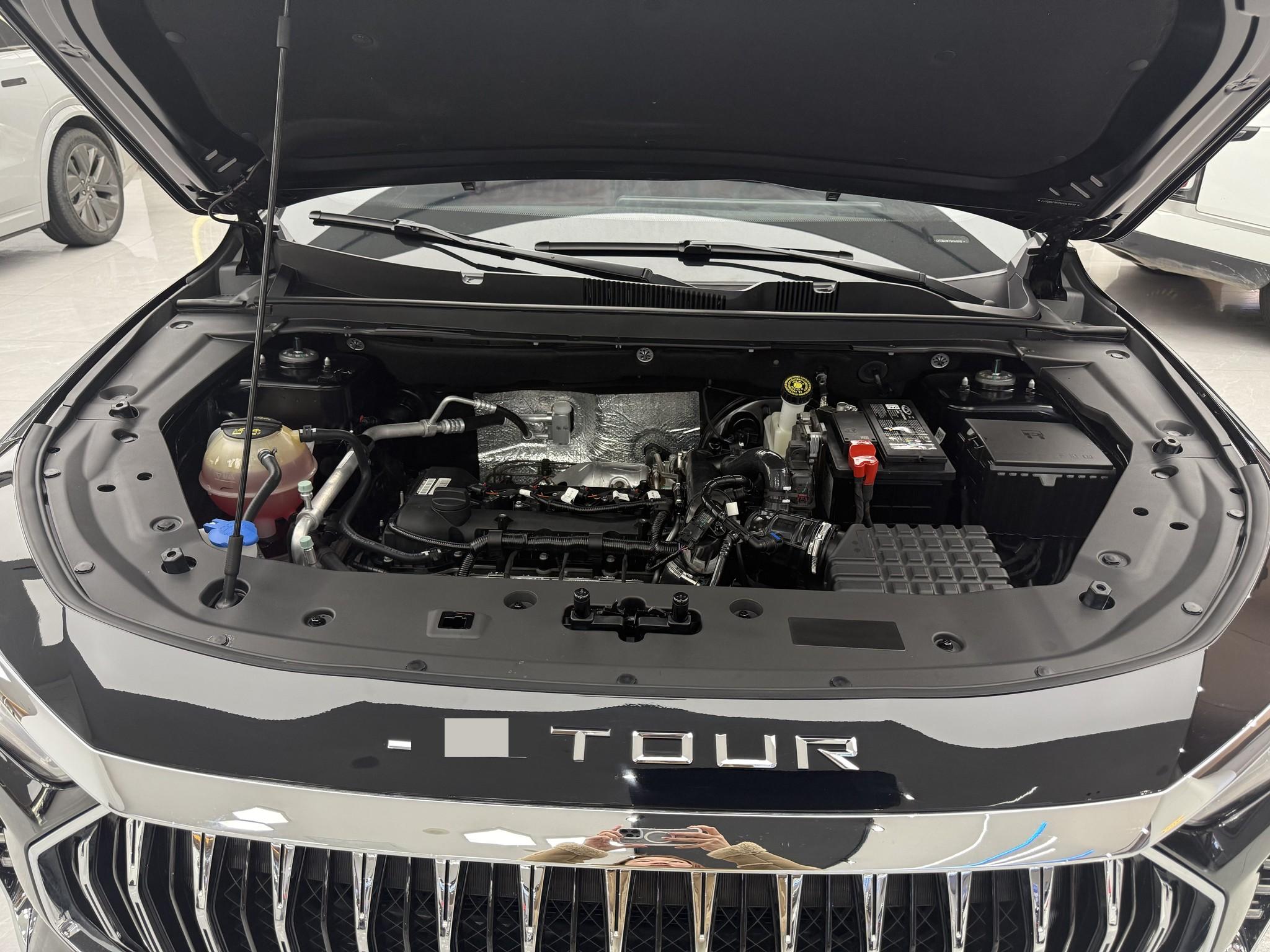 捷途 2025款 X70 PLUS 1.5T 冠军版PRO5座