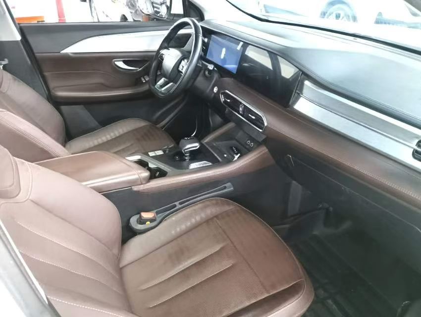 JETOUR 2021 X90 PLUS 1.6TD Villa 7-Seater