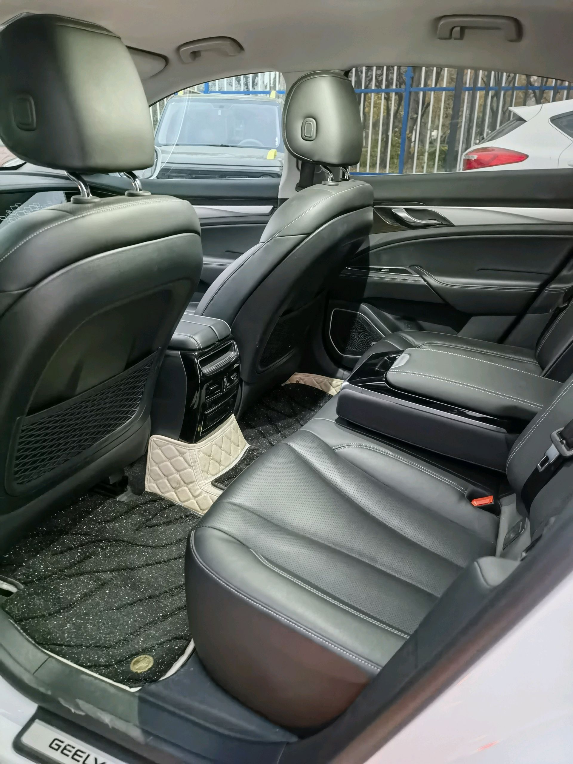 吉利 博瑞新能源 2018款 博瑞GE PHEV 1.5T 耀悦版