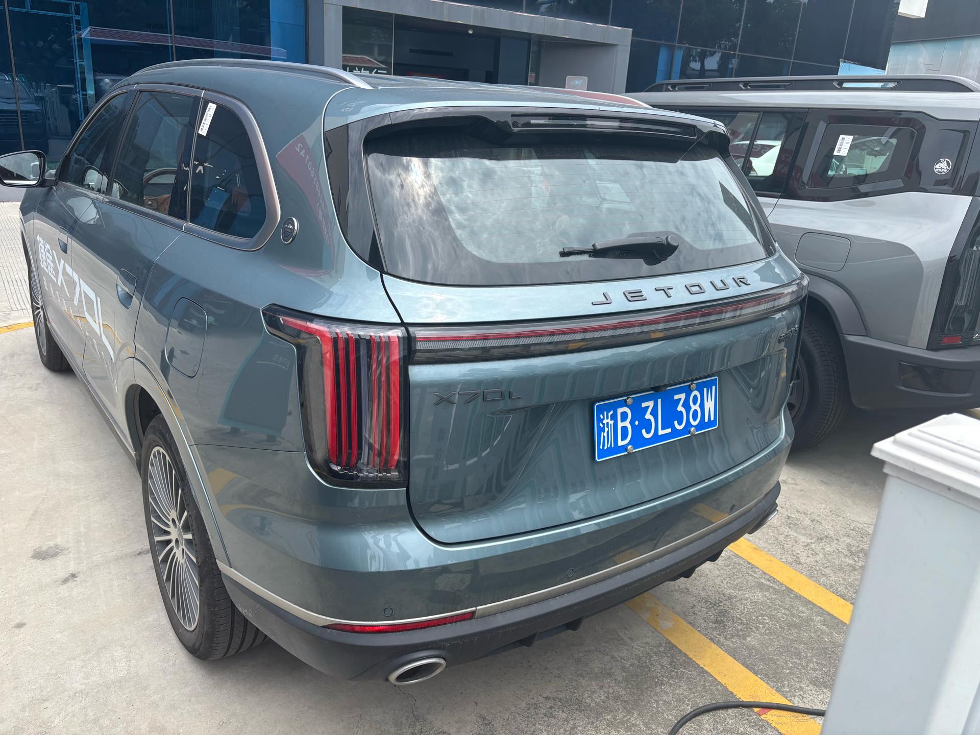 JETOUR 2025 X70L 2.0TD Flagship 7-Seater