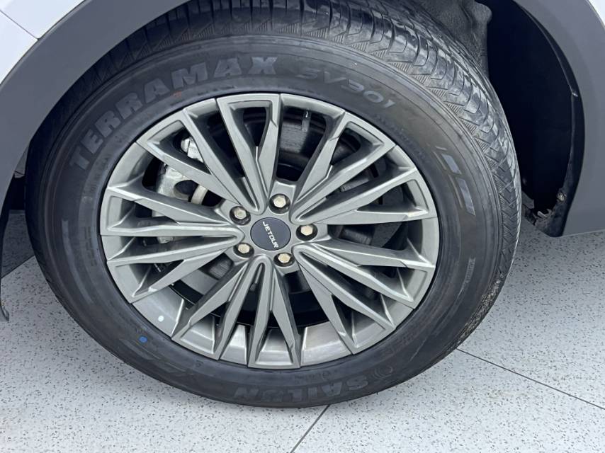 JETOUR 2023 X70 1.5T Beyond PRO 7-Seater