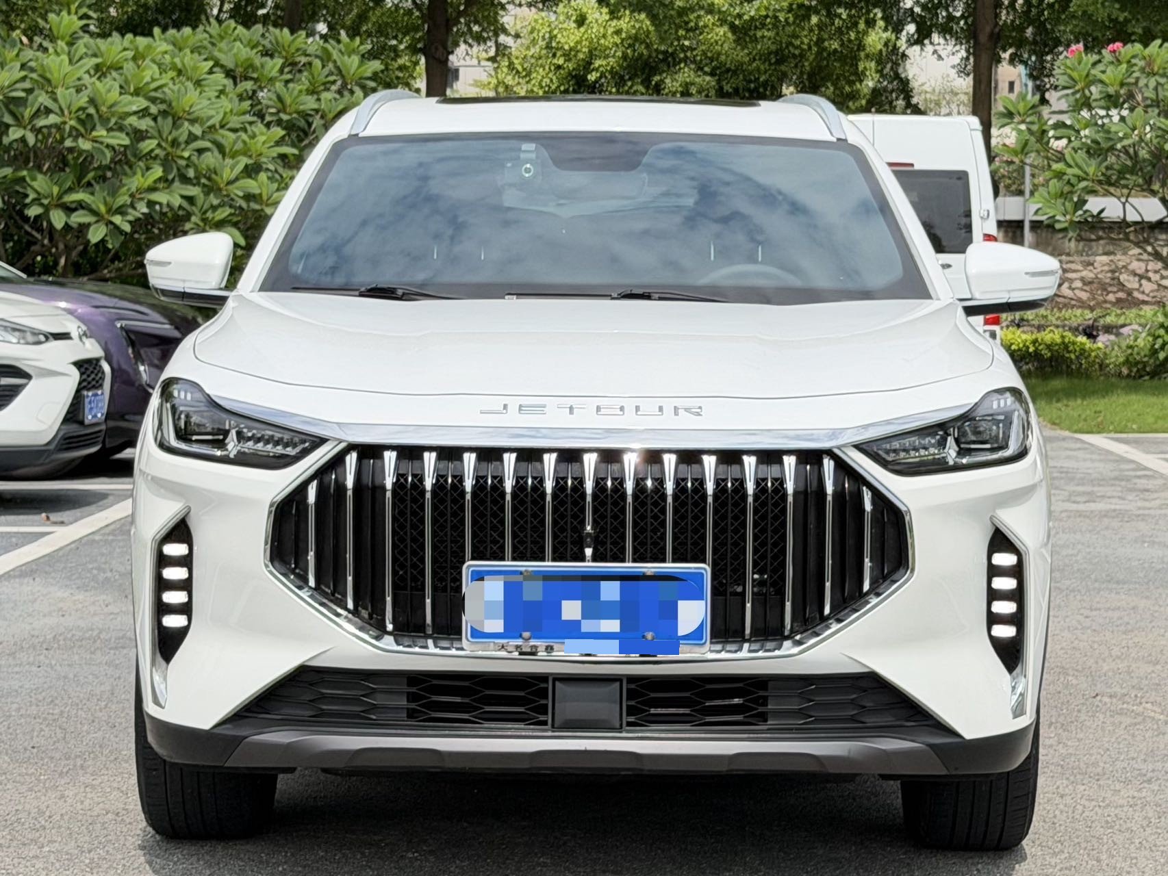 捷途 2023款 X70 PLUS 1.5T 勇者PLUS5座