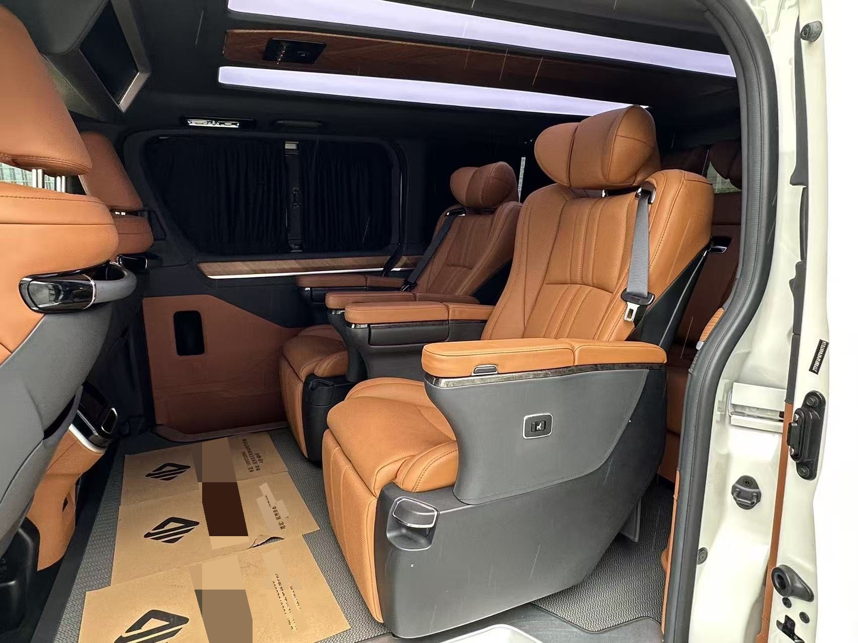 Toyota Hiace (Import) 2019 Hiace 3.5 Middle East Version