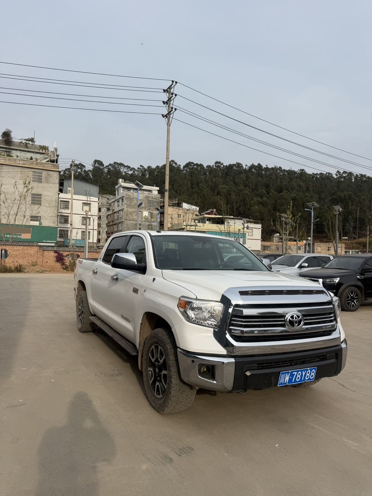 丰田 坦途(进口) 2017款 坦途 5.7 SR5 四驱 Double Cab Long Bed 美规版