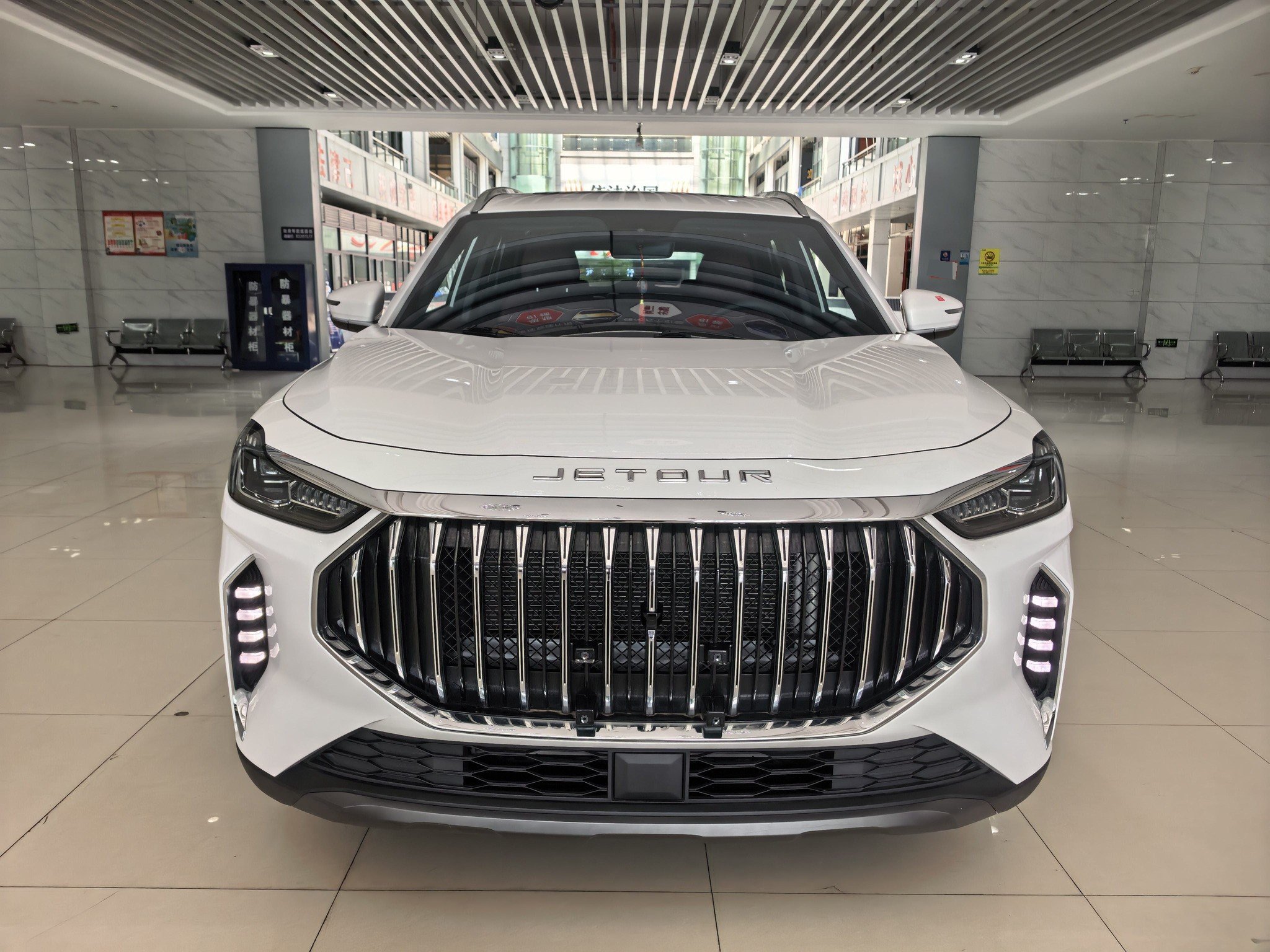 JETOUR 2025 X70 PLUS 1.5T CVT Jinxiang Edition 5-Seater