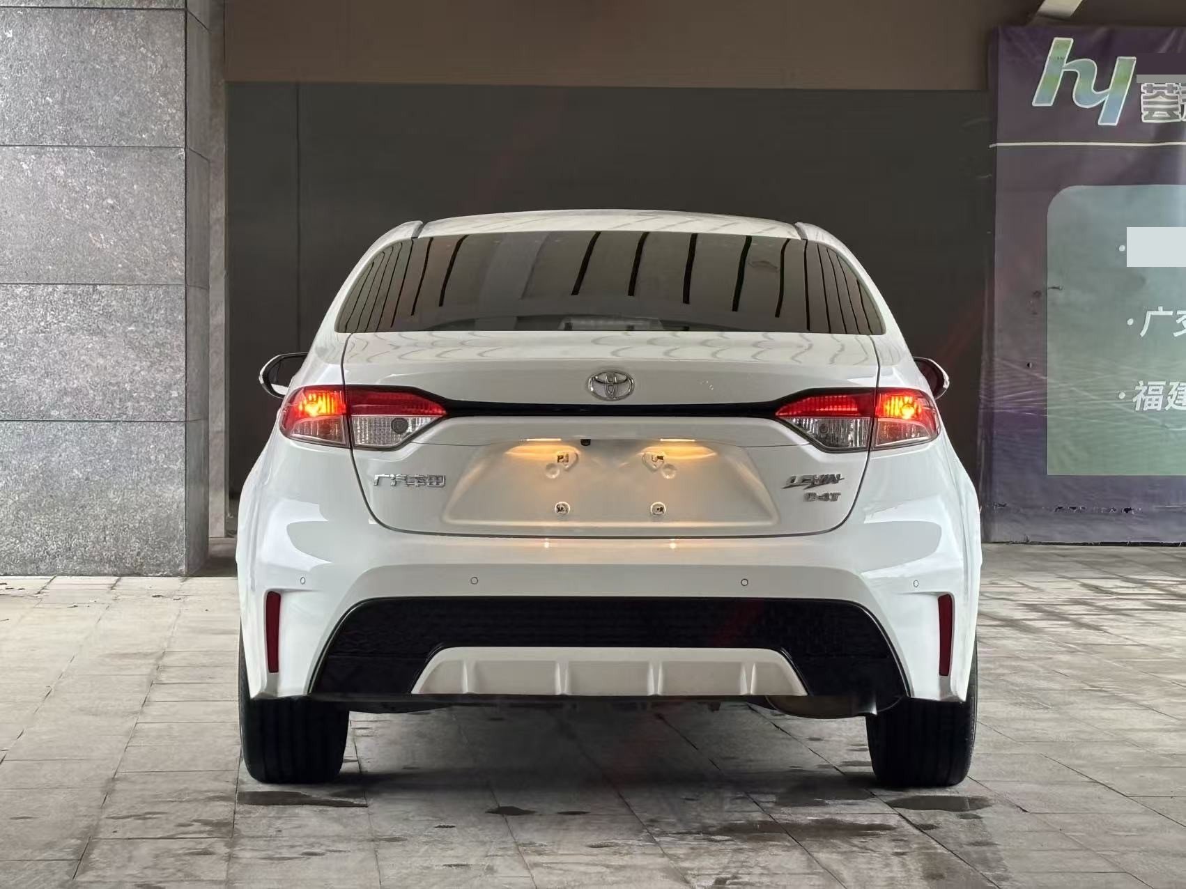 丰田 2022款 雷凌 1.2T 无级 185T 豪华版