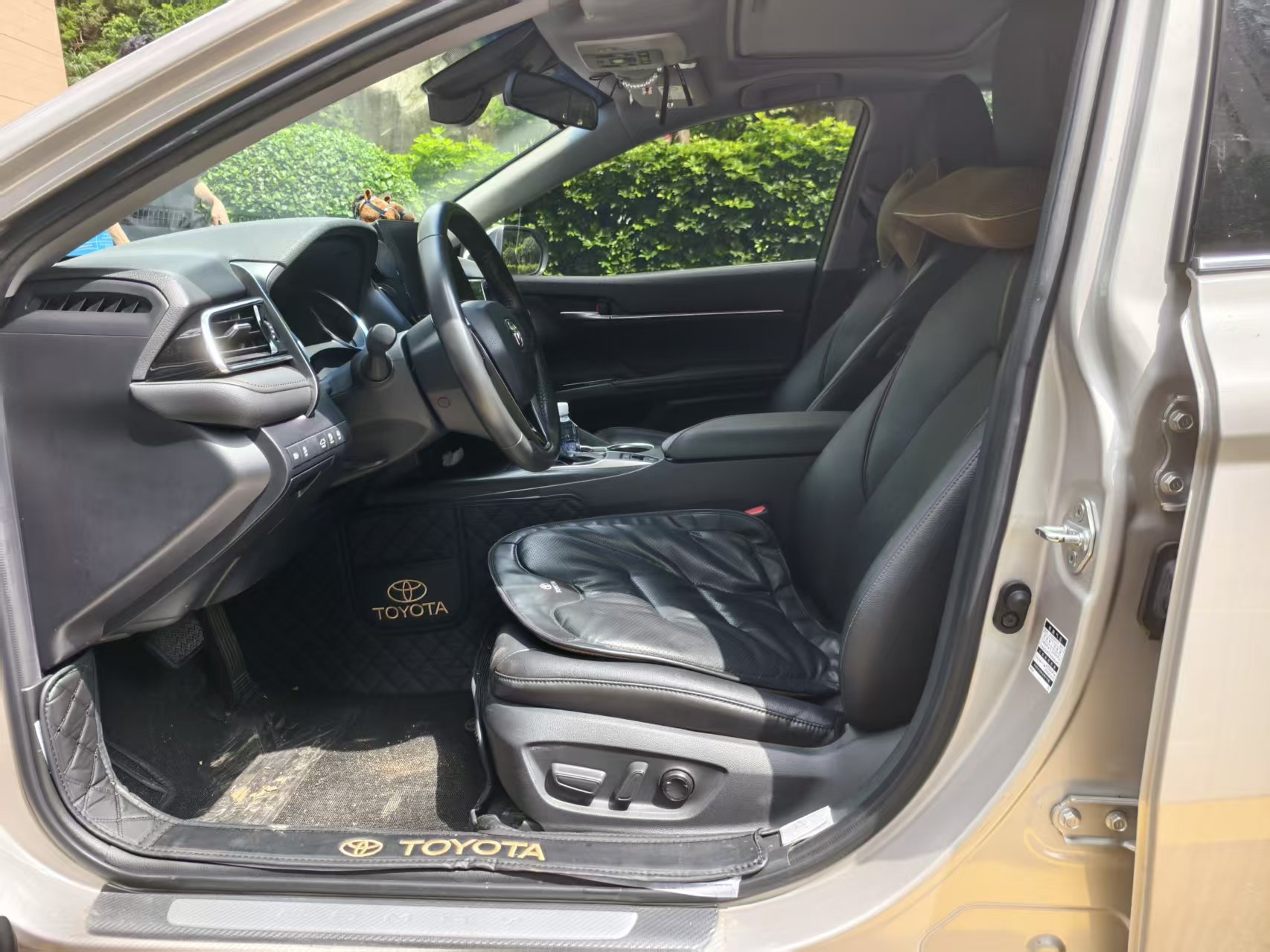 Toyota 2021 Camry 2.0G CVT Luxury Edition