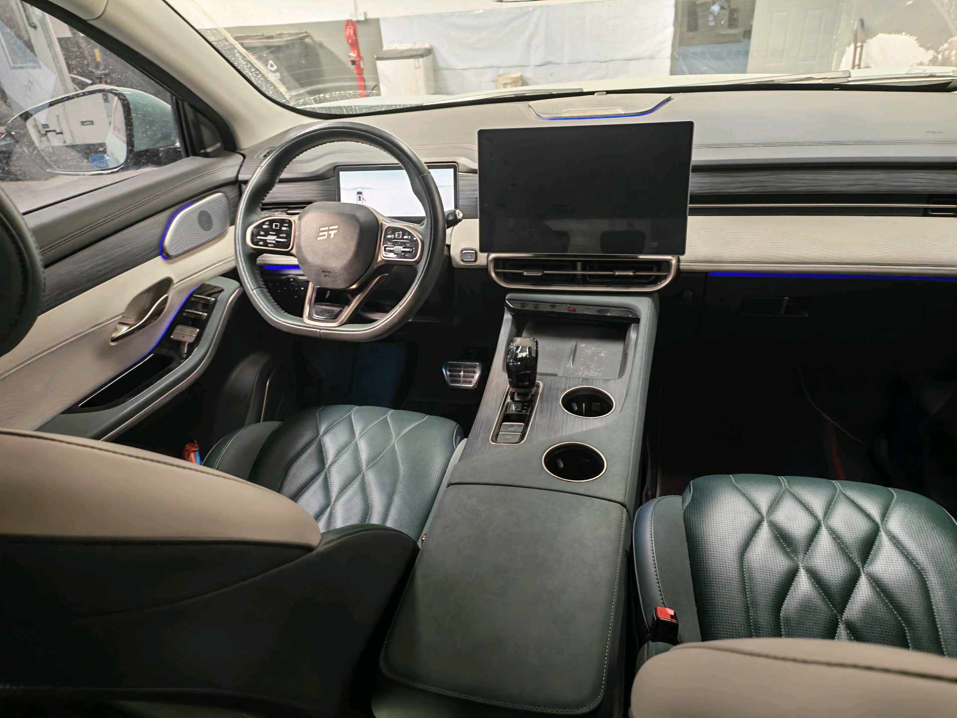 JETOUR 2023 Shanhai L9 1.5TD Max 7-Seater