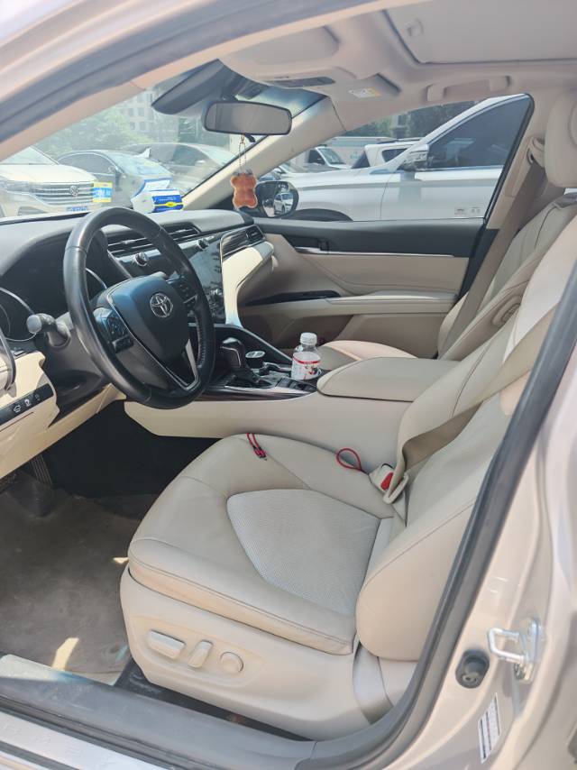 Toyota 2019 Camry 2.0G CVT Luxury (Facelift)