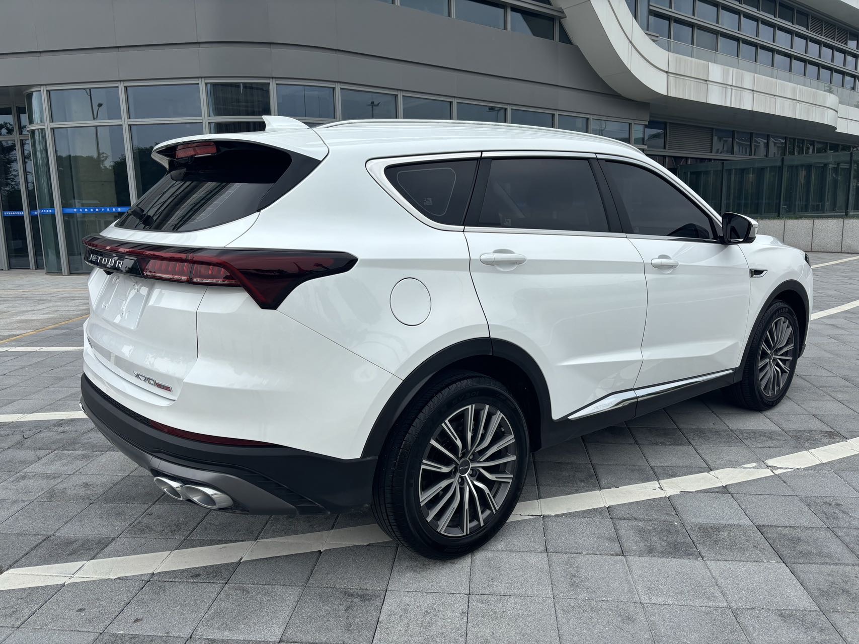 JETOUR 2025 X70 PLUS 1.5T Champion Edition PRO 5-Seater