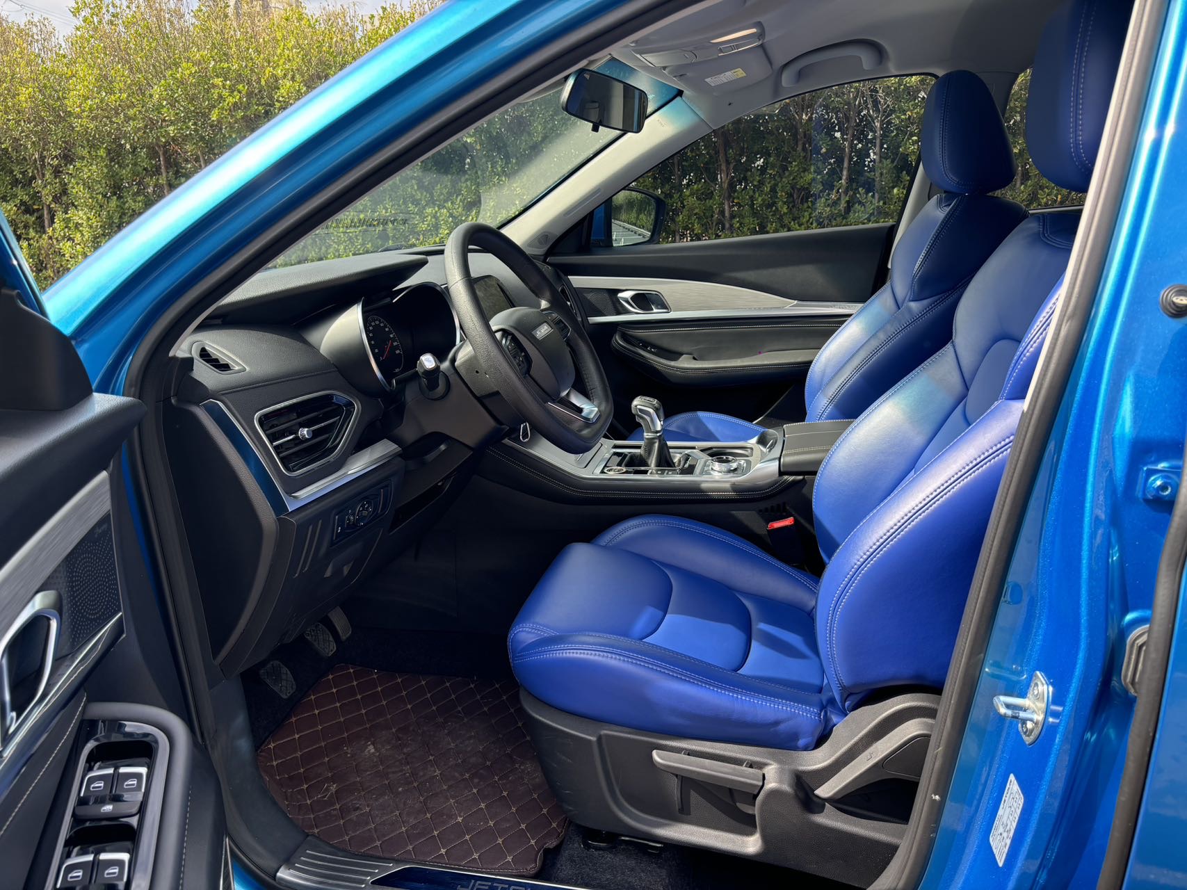 JETOUR 2020 X70 1.5T Changxing Edition 7-Seater