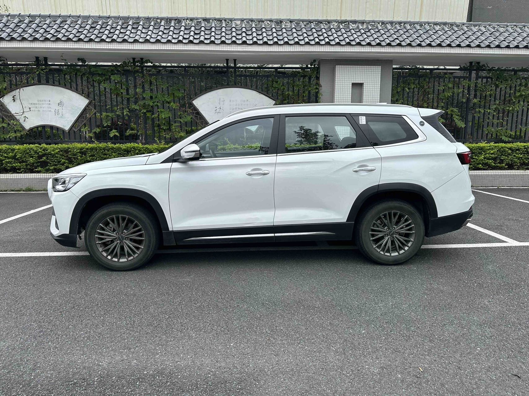 JETOUR 2024 X90 1.6T Qilin Edition 7-Seater