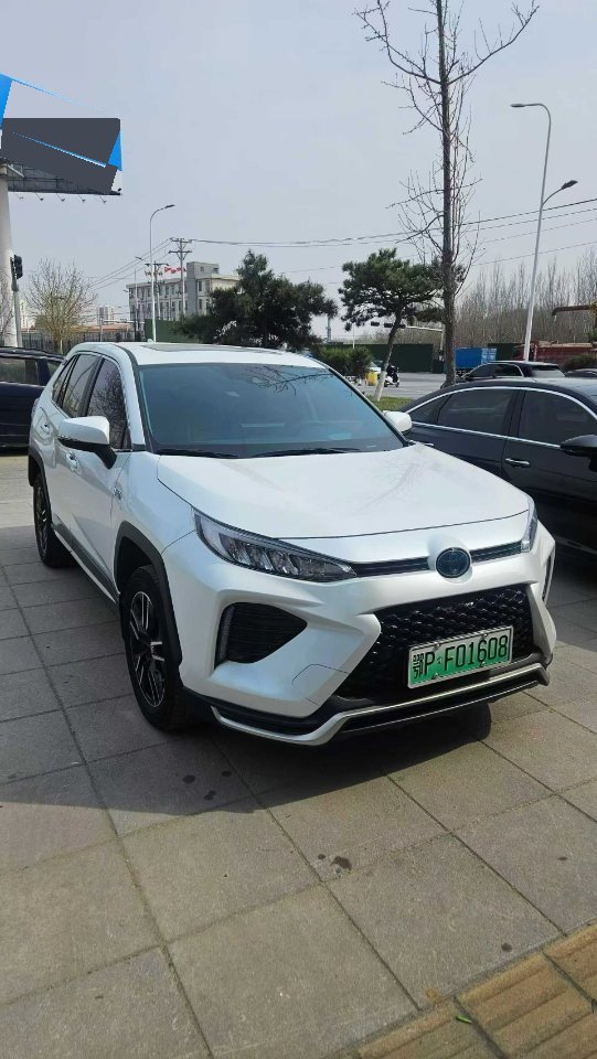 丰田 威兰达 新能源 2021款 威兰达 PHEV 2.5 无级 高性能版 两驱劲擎版