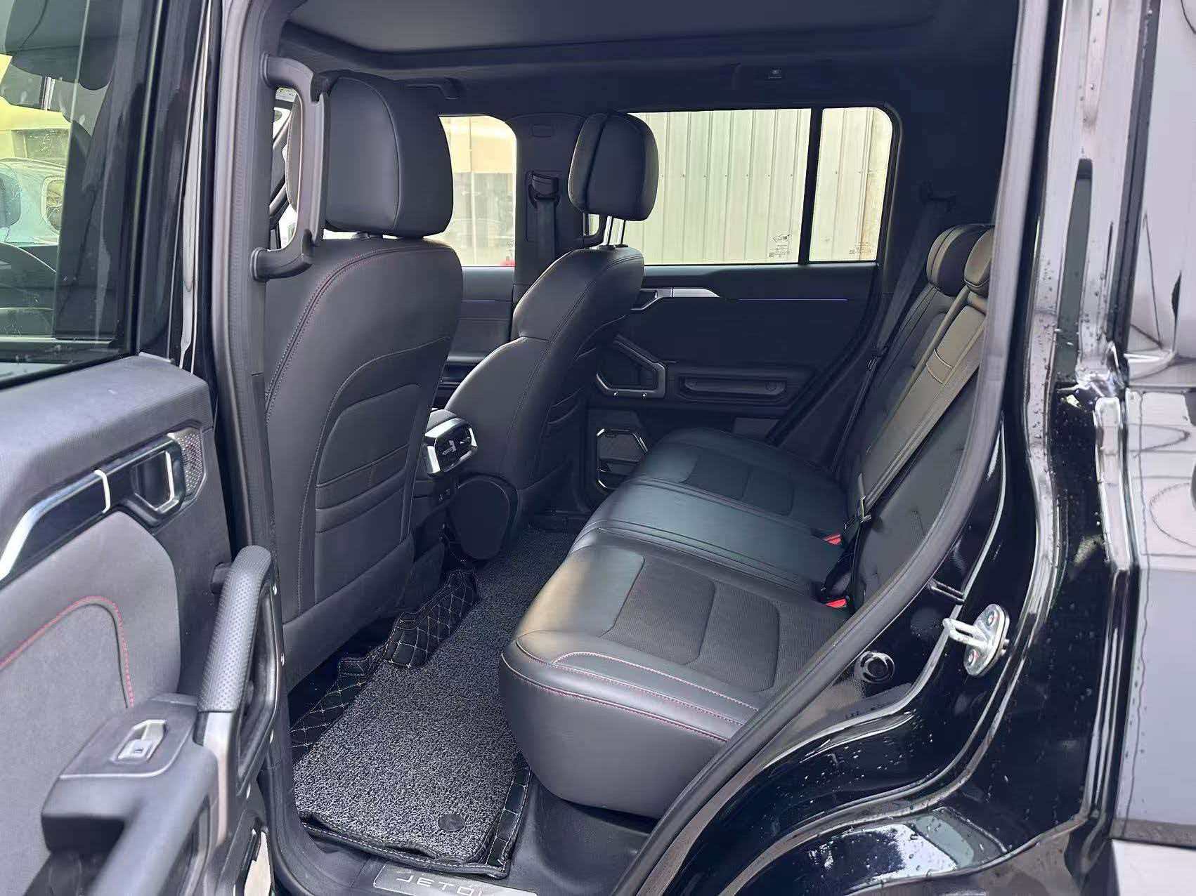 JETOUR 2023 Traveler 2.0T 4WD Cross PRO+